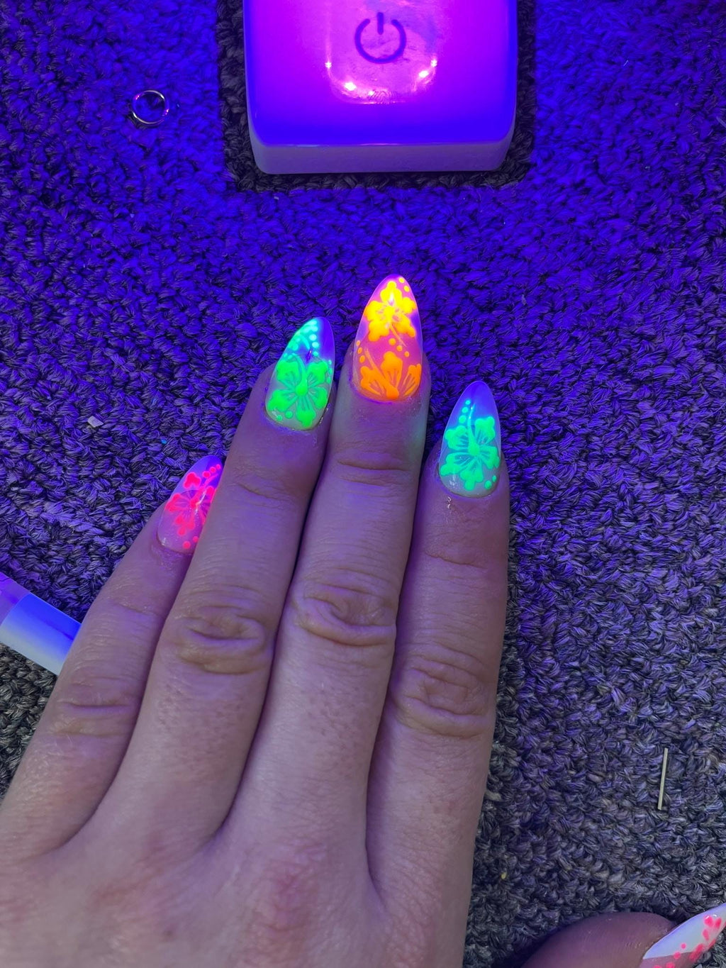 press on nails - neon hibiscus garden