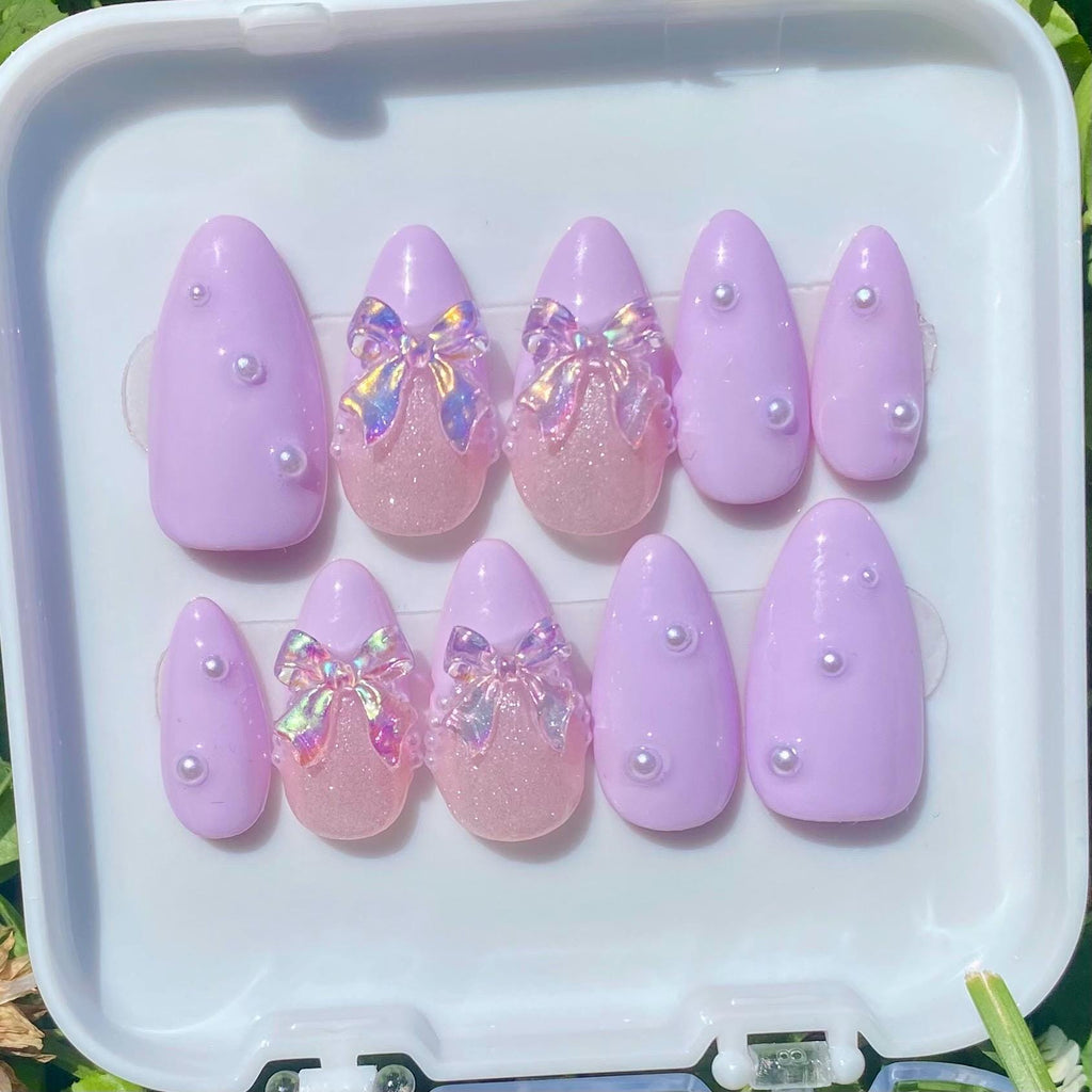 press on nails - cutesy lilac frenchies