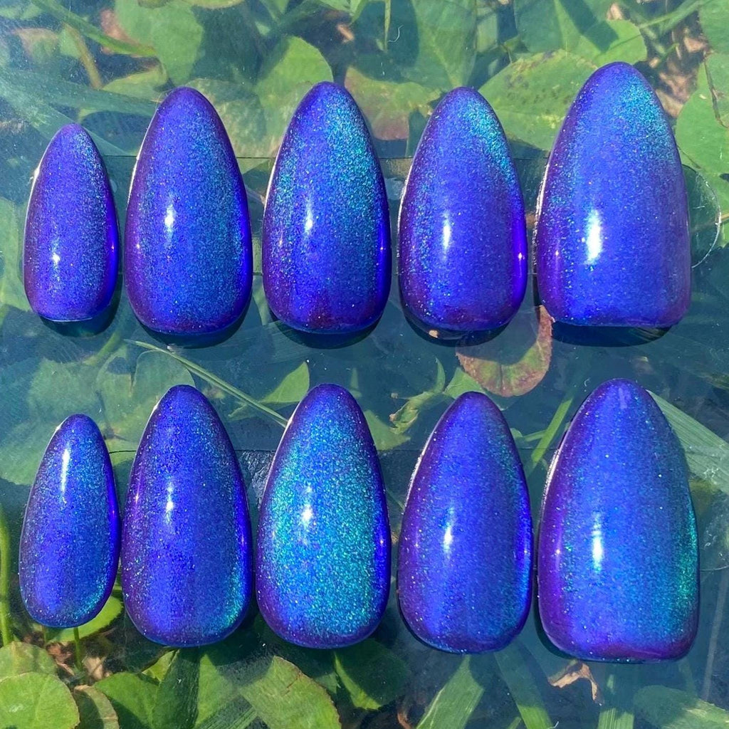 press on nails - mermaid cat eye chrome