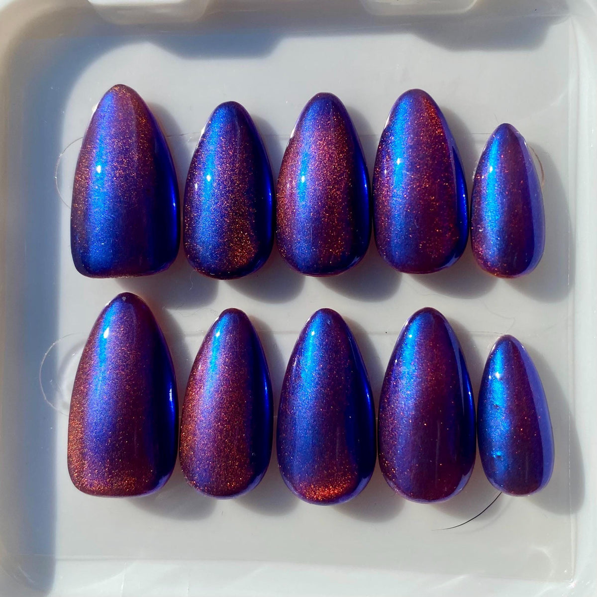 press on nails - midnight sun chrome cat eye